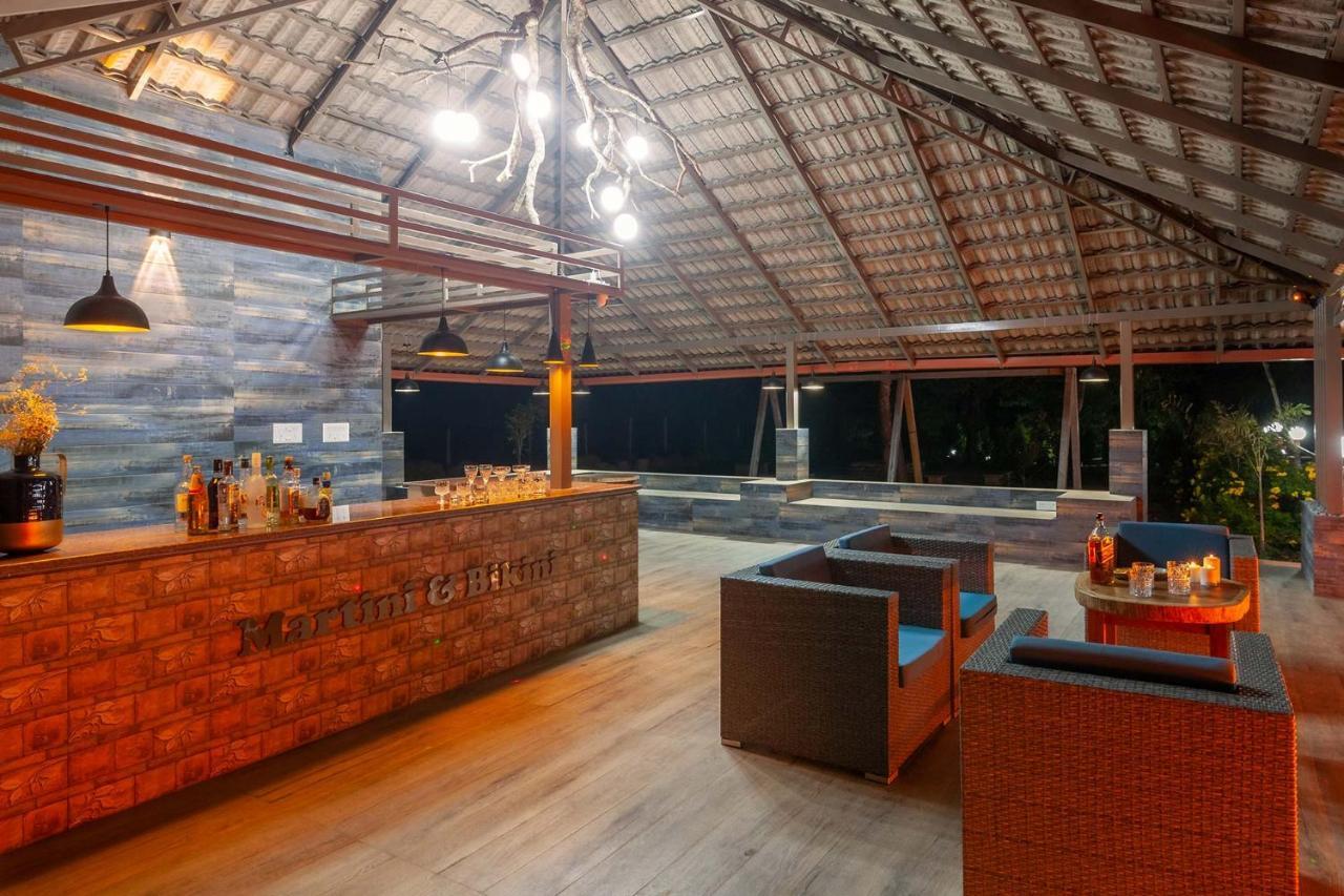 Coffee & Mist Luxury Villa- Comp Breakfast, Pool, Lounge, And Coffee Estate By Stayvista Madikeri Ngoại thất bức ảnh