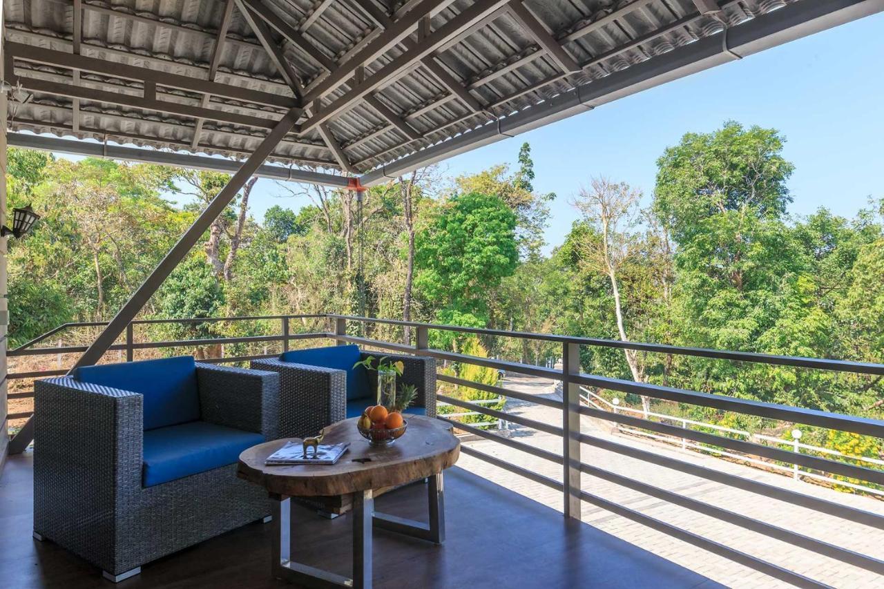 Coffee & Mist Luxury Villa- Comp Breakfast, Pool, Lounge, And Coffee Estate By Stayvista Madikeri Ngoại thất bức ảnh